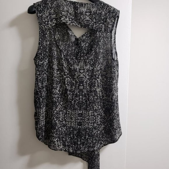 Black and white M top, sheer - Picture 5 of 5